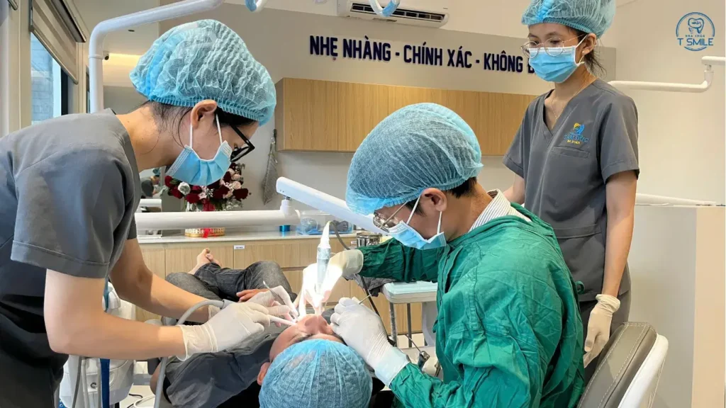 bị móm có nên niềng răng không
