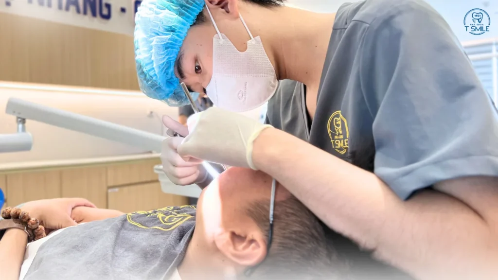 viêm nướu răng kiêng ăn gì
