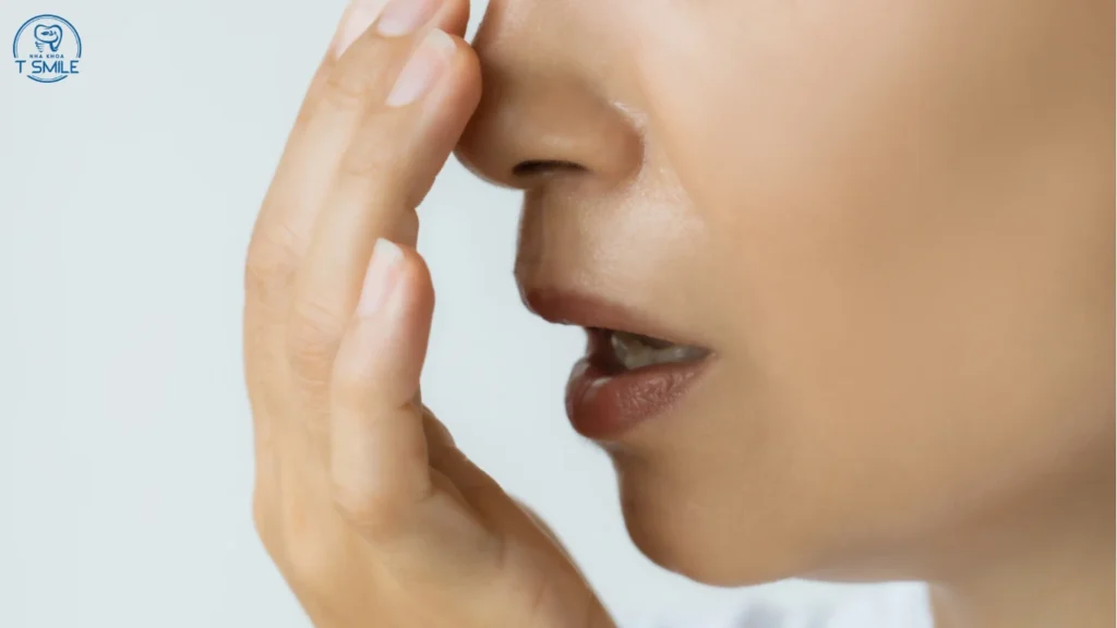 trồng răng implant có bị hôi miệng không