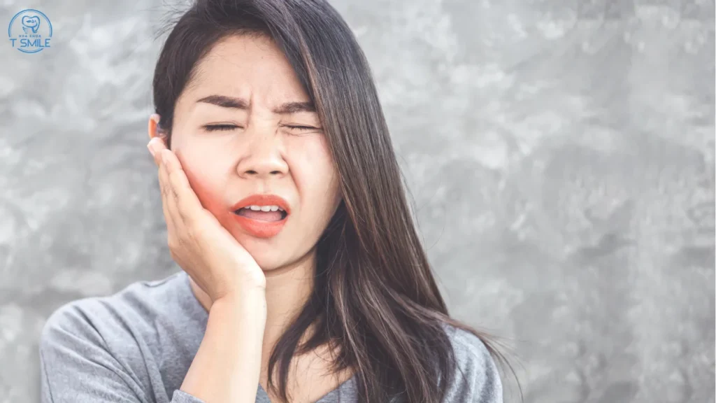 bọc răng sứ bị đau nướu